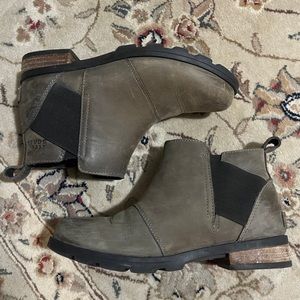 Sorel Emilie Chelsea Boots